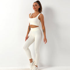 Seamless 2-Piece Yoga Set – Sculpting Bra & High-Waist Leggings